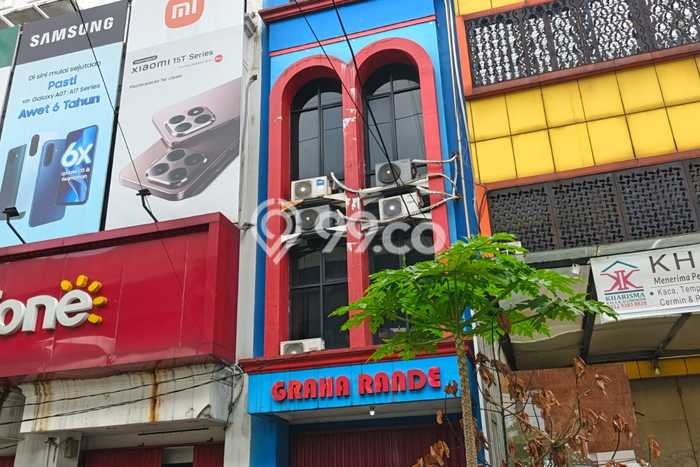 Unit Ruko Dijual di Jakarta Selatan LT 131m2 & LB 250m2 Unit Ruko Dijual di Jakarta Selatan LT 131m2 & LB 250m2