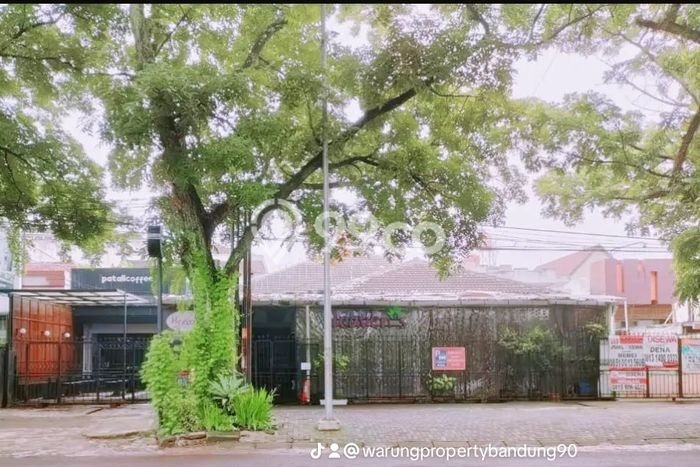 Jual Rumah Mewah Elegan Dengan View Eksklusif di Bandung Kota, Bandung Jual Rumah Mewah Elegan Dengan View Eksklusif di Bandung Kota, Bandung