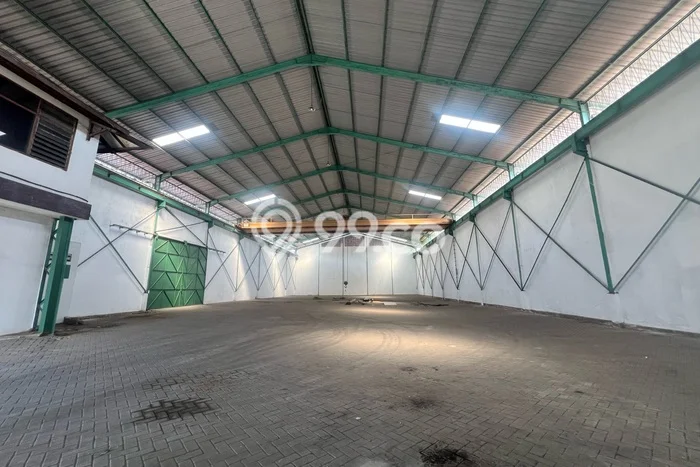 Unit Gudang Tersedia di Margomulyo Spesifikasi LB 1800m2 Unit Gudang Tersedia di Margomulyo Spesifikasi LB 1800m2