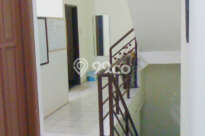Ruko untuk disewa di Rungkut punya LT 80m2 & LB 175m2 harga sewa kompetitif Ruko untuk disewa di Rungkut punya LT 80m2 & LB 175m2 harga sewa kompetitif