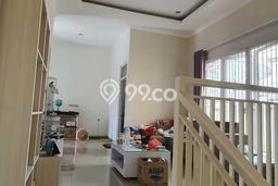 For Sale Hunian Rumah Nyaman 4 Kamar di Sutorejo, Surabaya For Sale Hunian Rumah Nyaman 4 Kamar di Sutorejo, Surabaya