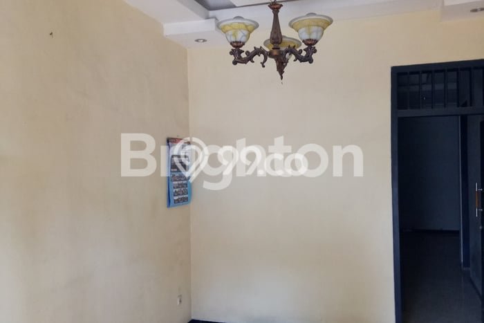 Hunian Cantik Modern Lb 100m2 di Taman, Madiun Hunian Cantik Modern Lb 100m2 di Taman, Madiun
