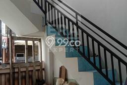 Siap Huni Hunian Elit 9 Kamar di Cipayung Dekat ke Mana Saja Siap Huni Hunian Elit 9 Kamar di Cipayung Dekat ke Mana Saja
