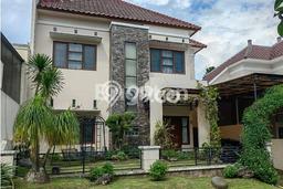 For Sale! Luxury House LT 240m2 Desain Modern di Villa Puncak Tidar For Sale! Luxury House LT 240m2 Desain Modern di Villa Puncak Tidar