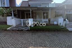 Disewakan! Rumah 3 Kamar Tidur &
1 Kamar Mandi di Villa Puncak Tidar, Malang Disewakan! Rumah 3 Kamar Tidur &
1 Kamar Mandi di Villa Puncak Tidar, Malang