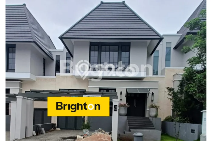 Rumah Mewah LB 255m2 Siap Pakai Desain Elegan di Villa Puncak Tidar, Malang Rumah Mewah LB 255m2 Siap Pakai Desain Elegan di Villa Puncak Tidar, Malang