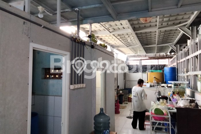 Rumah Luas Asri 5 KT Siap Pakai di Sengkaling Malang Rumah Luas Asri 5 KT Siap Pakai di Sengkaling Malang