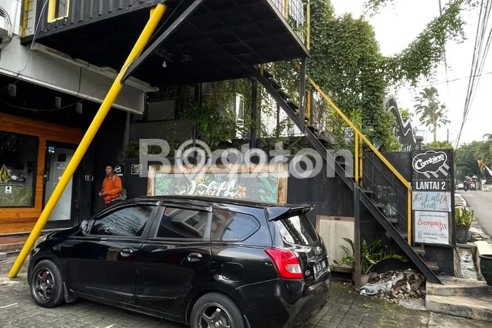 Area Ramai! Ruko Dijual di Blimbing untuk Bisnis Luas Bangunan 120m2 Area Ramai! Ruko Dijual di Blimbing untuk Bisnis Luas Bangunan 120m2