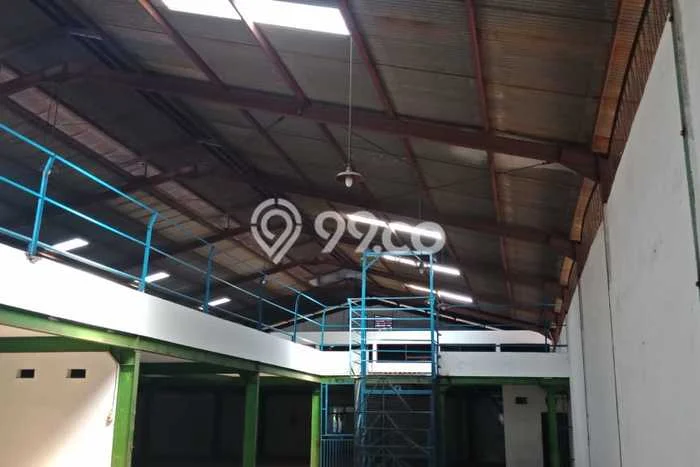 Disewakan Gudang di Kawasan Ramai Rungkut Industri Luas 1500m2 Disewakan Gudang di Kawasan Ramai Rungkut Industri Luas 1500m2