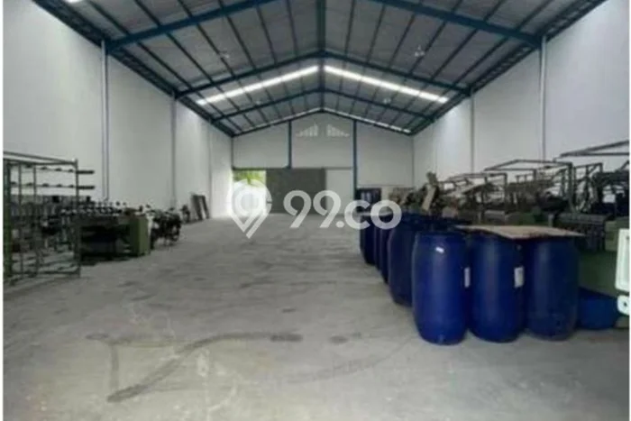 Lokasi Strategis! Dijual Gudang Bisnis di Krian, Sidoarjo Kondisi Baik Lokasi Strategis! Dijual Gudang Bisnis di Krian, Sidoarjo Kondisi Baik