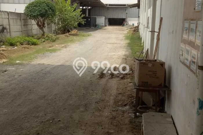 Gudang di Balongpanggang, Luas 8400m2m², Pusat Bisnis, Jalan Utama Gudang di Balongpanggang, Luas 8400m2m², Pusat Bisnis, Jalan Utama