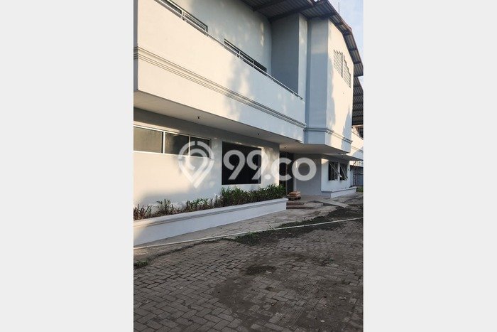 Disewakan Gudang di Kawasan Ramai Sukoharjo Luas 3500m2 Disewakan Gudang di Kawasan Ramai Sukoharjo Luas 3500m2