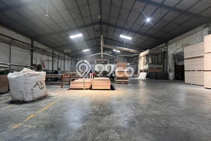 Gudang Usaha Dijual di Sidoarjo Sidoarjo LT 2967m2 & LB 2967m2 Gudang Usaha Dijual di Sidoarjo Sidoarjo LT 2967m2 & LB 2967m2