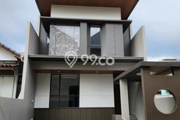 Dijual Rumah Mewah Exclusive di Setra Duta, Bandung Dijual Rumah Mewah Exclusive di Setra Duta, Bandung