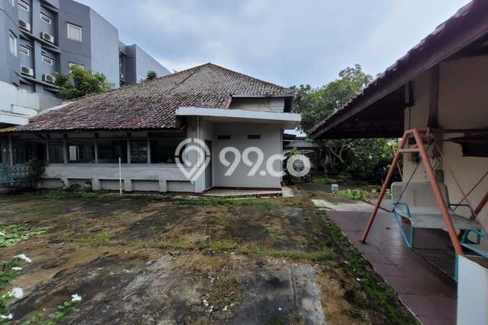 Unit Komersial Paling Strategis di Riau Bandung dengan LB 500m2 Unit Komersial Paling Strategis di Riau Bandung dengan LB 500m2