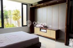 Rumah Elit LB 1000m2 Siap Pakai Desain Elegan di Setiabudi, Bandung Rumah Elit LB 1000m2 Siap Pakai Desain Elegan di Setiabudi, Bandung