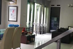 Rumah Mewah LB 350m2 Siap Pakai Desain Elegan di Kopo, Bandung Rumah Mewah LB 350m2 Siap Pakai Desain Elegan di Kopo, Bandung