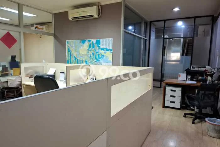 Kantor Disewa di Gambir, Jakarta Pusat, LT 520m2 / LB 1969m2 Kantor Disewa di Gambir, Jakarta Pusat, LT 520m2 / LB 1969m2