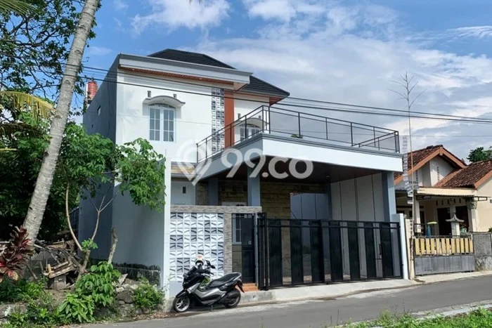 Rumah Modern Cantik 4 KT Bisa Langsung Pindah di Sleman Rumah Modern Cantik 4 KT Bisa Langsung Pindah di Sleman