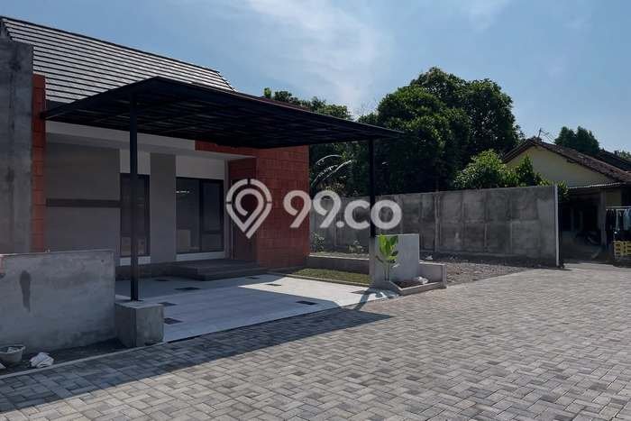 For Sale Rumah 2 Kamar Lokasi Strategis Nyaman dan Strategis di Sleman For Sale Rumah 2 Kamar Lokasi Strategis Nyaman dan Strategis di Sleman