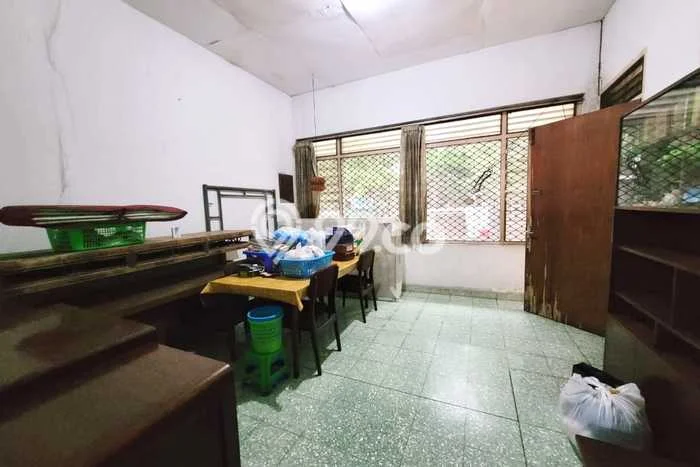 Unit Komersial Tersedia di Veteran Spesifikasi LB 350m2 Unit Komersial Tersedia di Veteran Spesifikasi LB 350m2