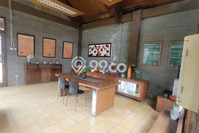 Hunian Mewah LB 380m2 Siap Pakai Desain Elegan di Cipaganti, Bandung Hunian Mewah LB 380m2 Siap Pakai Desain Elegan di Cipaganti, Bandung