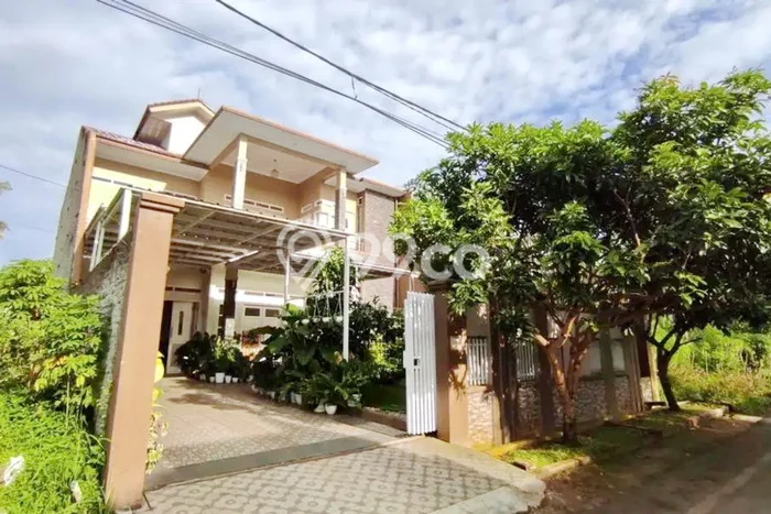 Hunian Elit LB 350m2 Siap Pakai Desain Elegan di Ciracas, Serang Hunian Elit LB 350m2 Siap Pakai Desain Elegan di Ciracas, Serang