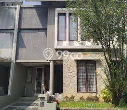 Rumah Terawat 4 KT 3 KM di Lokasi Premium Bintaro, Tangerang Selatan Rumah Terawat 4 KT 3 KM di Lokasi Premium Bintaro, Tangerang Selatan
