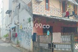 Rumah Modern Minimalis 5 Kamar Bisa Langsung Pindah di Tebet Rumah Modern Minimalis 5 Kamar Bisa Langsung Pindah di Tebet