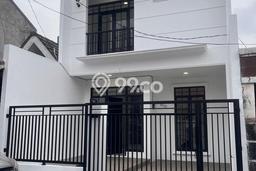 Rumah Luas Asri 3 KT Siap Pakai di BSD Kencana Loka Tangerang Rumah Luas Asri 3 KT Siap Pakai di BSD Kencana Loka Tangerang