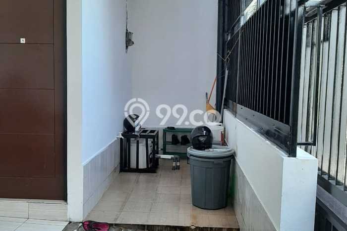Dijual Kost 11 Kamar di Jakarta Barat untuk Investasi Anda Dijual Kost 11 Kamar di Jakarta Barat untuk Investasi Anda