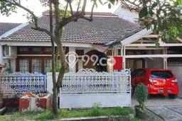 Dijual Rumah 4 Kamar Lokasi Ideal Nyaman dan Strategis di Pamulang Dijual Rumah 4 Kamar Lokasi Ideal Nyaman dan Strategis di Pamulang