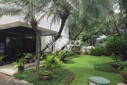 Dijual Rumah Luas Elegan Dengan View Cantik di Kuningan, Jakarta Selatan Dijual Rumah Luas Elegan Dengan View Cantik di Kuningan, Jakarta Selatan