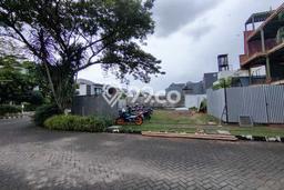 Lahan Dijual Lokasi Strategis di Jakarta Selatan dengan Luas 293m2 Lahan Dijual Lokasi Strategis di Jakarta Selatan dengan Luas 293m2