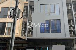 Unit Ruko Dijual di Tangerang Selatan LT 68m2 & LB 280m2 Unit Ruko Dijual di Tangerang Selatan LT 68m2 & LB 280m2