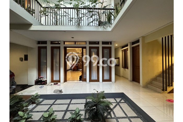 Dijual Rumah Premium dengan Fasilitas Sekitar Lengkap di Bandung Wetan, Bandung Dijual Rumah Premium dengan Fasilitas Sekitar Lengkap di Bandung Wetan, Bandung