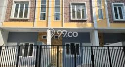 Rumah Modern Cantik 3 KT Bisa Langsung Pindah di Kelapa Gading Rumah Modern Cantik 3 KT Bisa Langsung Pindah di Kelapa Gading