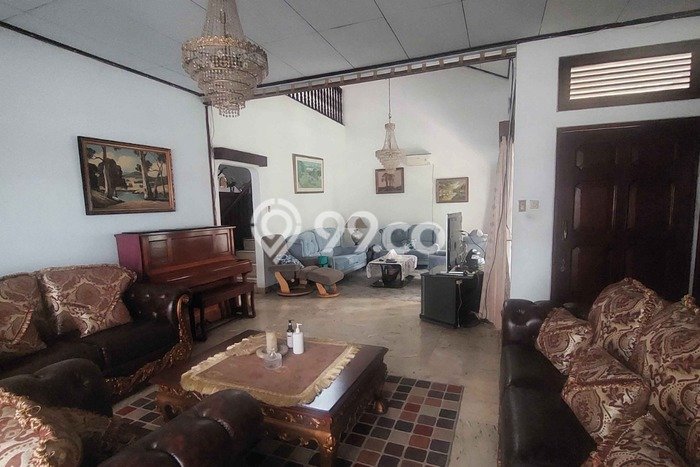 Rumah Elit Modern Tanpa Renovasi di Kuningan Jakarta Selatan Rumah Elit Modern Tanpa Renovasi di Kuningan Jakarta Selatan