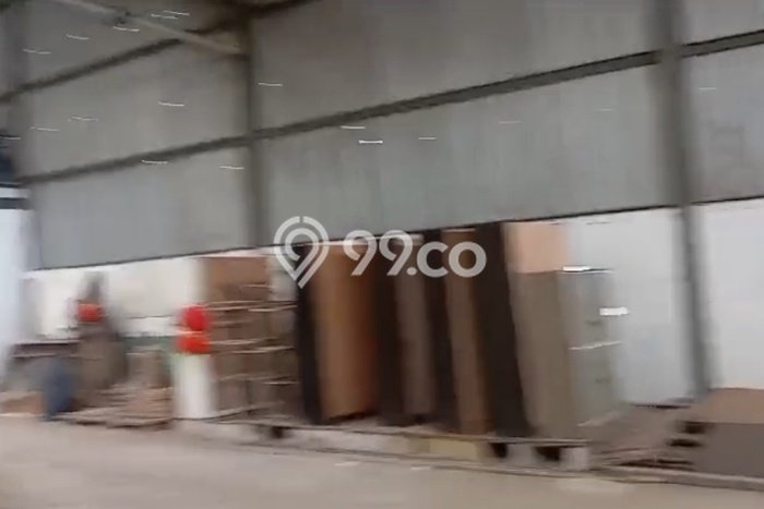 Gudang Area Perdagangan Kawasan Gunung Putri, Luas 1500m2m², Siap Operasi Gudang Area Perdagangan Kawasan Gunung Putri, Luas 1500m2m², Siap Operasi