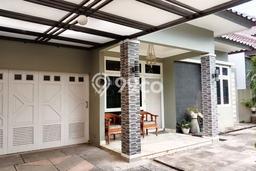 Hunian Elit LB 160m2 Siap Huni Desain Elegan di Pondok Kelapa, Jakarta Timur Hunian Elit LB 160m2 Siap Huni Desain Elegan di Pondok Kelapa, Jakarta Timur
