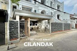 Best Deal Hunian Mewah Ideal dan Luas di Cilandak, Jakarta Selatan Best Deal Hunian Mewah Ideal dan Luas di Cilandak, Jakarta Selatan