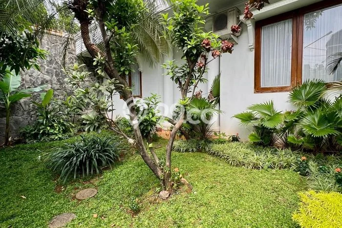 For Sale! Premium House LT 451m2 Desain Modern di Warung Buncit For Sale! Premium House LT 451m2 Desain Modern di Warung Buncit