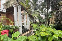 Siap Huni Rumah Mewah 4 Kamar di Kebayoran Baru Dekat ke Mana Saja Siap Huni Rumah Mewah 4 Kamar di Kebayoran Baru Dekat ke Mana Saja