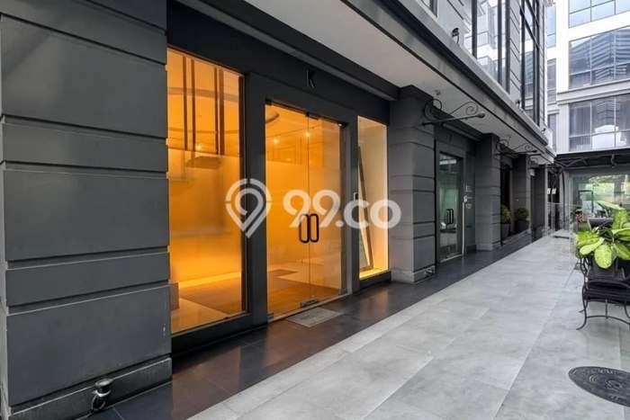 Ruko Kawasan , Luas 215m2m², Mainroad, Area Ramai Ruko Kawasan , Luas 215m2m², Mainroad, Area Ramai