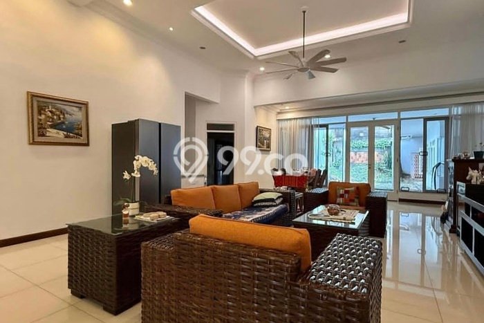 For Sale! Luxury House LT 430m2 Desain Elegan di Pondok Indah For Sale! Luxury House LT 430m2 Desain Elegan di Pondok Indah