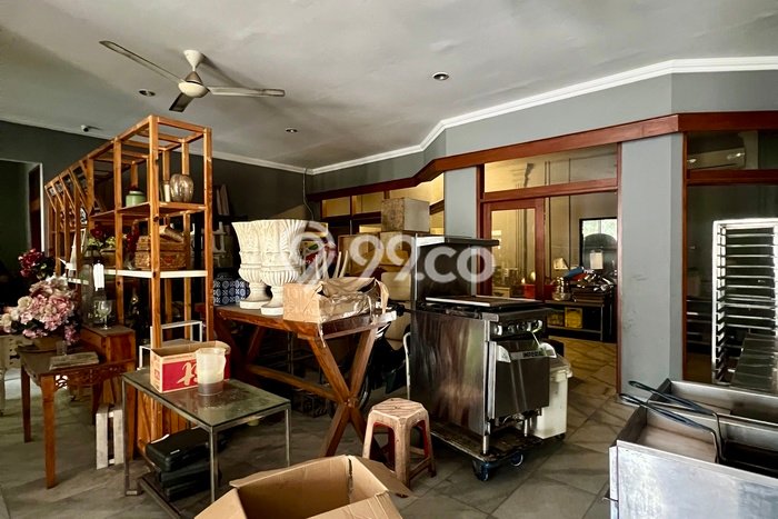 Ruko Kawasan , Luas 356m2m², Pusat Bisnis, Posisi Strategis Ruko Kawasan , Luas 356m2m², Pusat Bisnis, Posisi Strategis