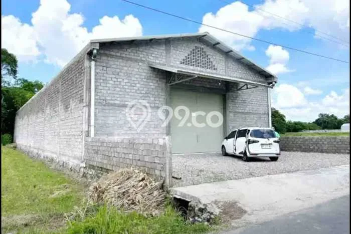 Disewakan Gudang komersial di Mlati luas bangunan 720m2 Disewakan Gudang komersial di Mlati luas bangunan 720m2