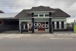 Rumah Bagus Siap Huni Tepi Jalan Besar Cocok Untuk Kantor Ruma Tinggal Dekat Ke Sindu Edupark Rumah Bagus Siap Huni Tepi Jalan Besar Cocok Untuk Kantor Ruma Tinggal Dekat Ke Sindu Edupark