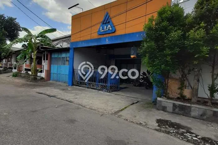 Ruko Disewakan Tepi Jalan Akses Mobil Simpangan Bagus Buat Kantor Bimbel Dekat Ke Malioboro Ruko Disewakan Tepi Jalan Akses Mobil Simpangan Bagus Buat Kantor Bimbel Dekat Ke Malioboro