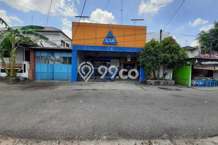 Ruko Disewakan Tepi Jalan Akses Mobil Simpangan Bagus Buat Kantor Bimbel Dekat Ke Malioboro Ruko Disewakan Tepi Jalan Akses Mobil Simpangan Bagus Buat Kantor Bimbel Dekat Ke Malioboro